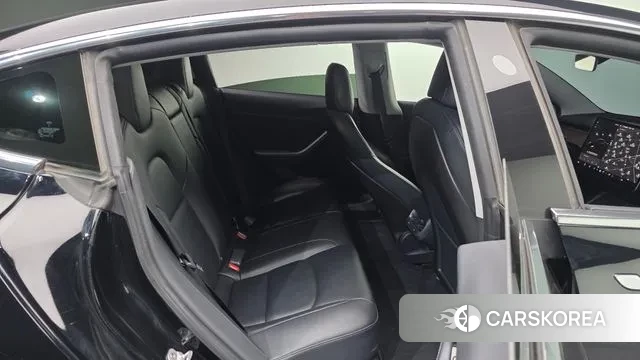 Tesla Model 3 2020 Черный из Кореи, фото 3