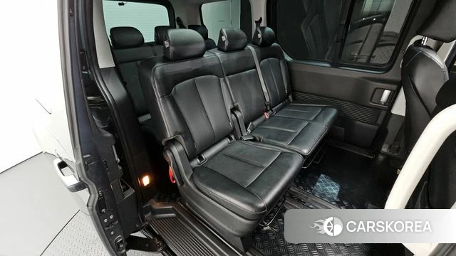 Hyundai Staria 2022 Серый из Кореи, фото 3