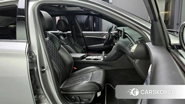 Genesis G70 2019 Серебристо-серый из Кореи, фото 3