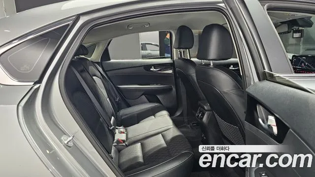 Kia The New K3 2nd generation 2023 Серый из Кореи, фото 3