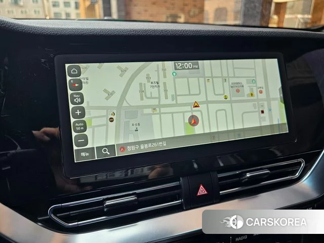 Kia Niro Plus 2023 Серебряный из Кореи, фото 3