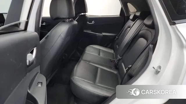 Hyundai The New Kona 2022 Белый из Кореи, фото 3