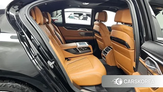 BMW 7 Series (G11) 2020 Черный из Кореи, фото 3