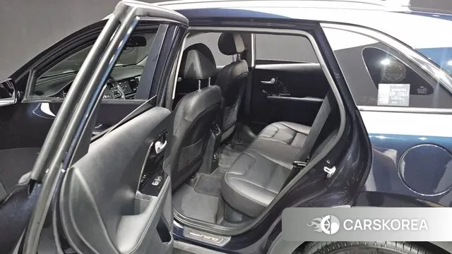 Kia Niro 2018 Черный из Кореи, фото 3