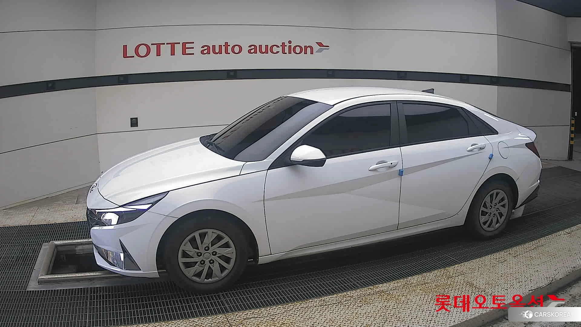 Hyundai Avante 2021 Polar White из Кореи, фото 3