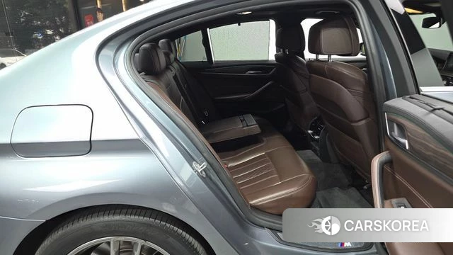 BMW 5 Series (G30) 2018 Серый из Кореи, фото 3