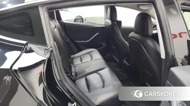 Tesla Model 3 2021 Черный из Кореи, фото 3