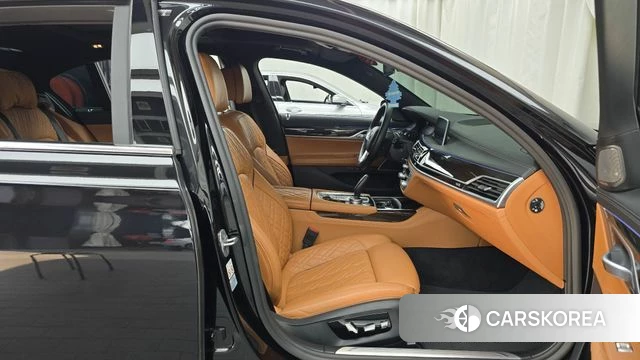 BMW 7 Series (G11) 2021 Черный из Кореи, фото 3