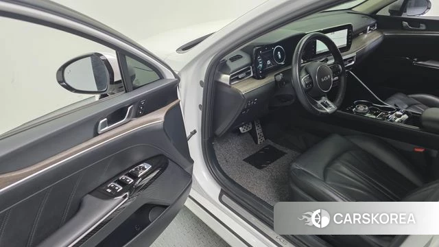 Kia K5 3rd generation 2023 Белый из Кореи, фото 3