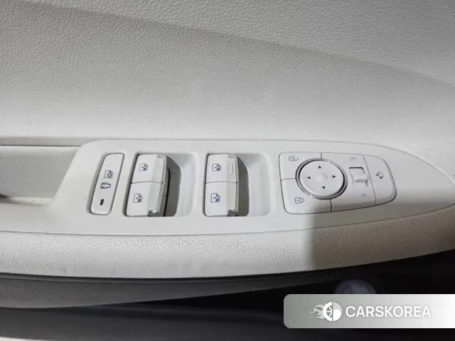 Hyundai The New Grandeur IG Hybrid 2021 Серебристо-серый из Кореи, фото 3