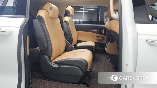 Kia Carnival 4th generation 2023 Белый из Кореи, фото 3