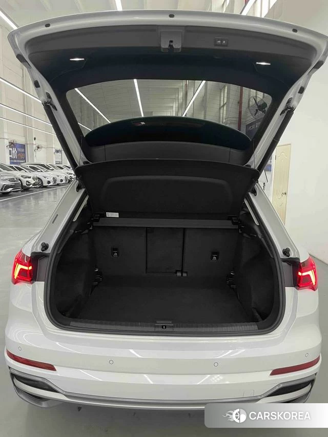 Audi Q3 2021 Белый из Китая, фото 3