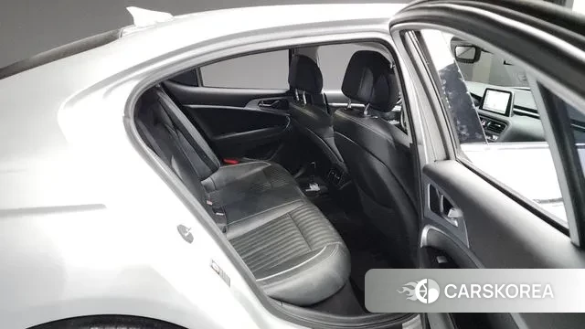 Genesis G70 2019 Серебристо-серый из Кореи, фото 3