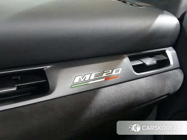 Maserati MC20 2022 Белый из Кореи, фото 3