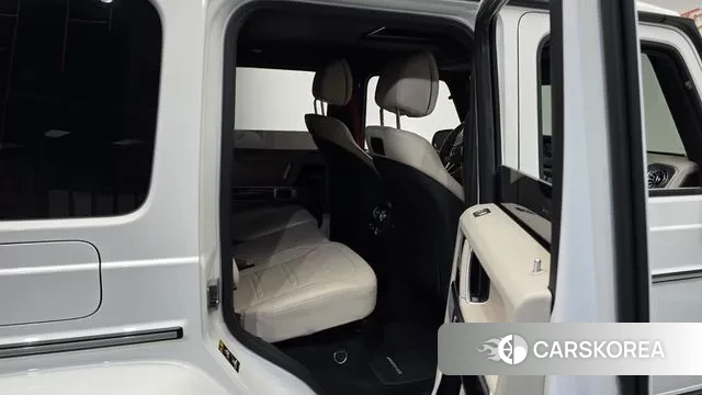 Mercedes-Benz G-Class W463b 2023 Белый из Кореи, фото 3