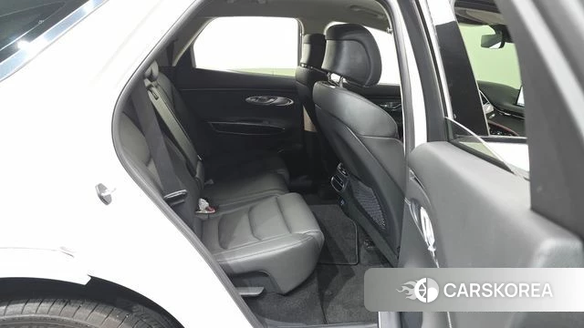 Genesis GV70 2022 Белый из Кореи, фото 3