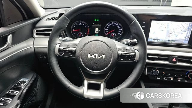 Kia K5 3rd generation 2023 Белый из Кореи, фото 3