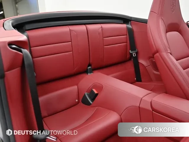 Porsche 911(992) 2022 Серебристо-серый из Кореи, фото 3