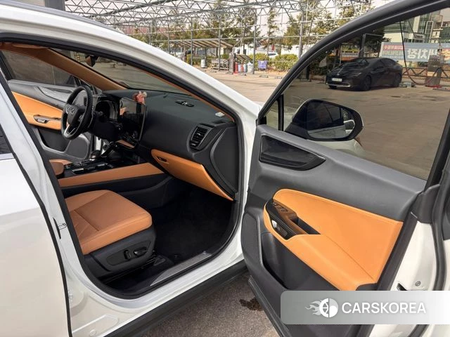 Lexus NX350h Second generation 2024 Белый из Кореи, фото 3