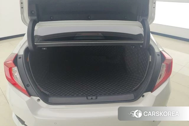 Honda Civic 2021 Белый из Китая, фото 3