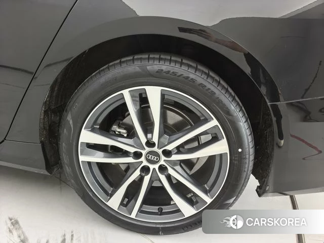 Audi A6L 2022 Черный из Китая, фото 3