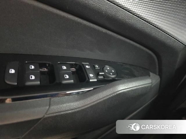 Kia Sportage 5th Generation 2021 Белый из Кореи, фото 3