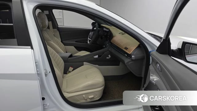 Hyundai The New Avante (CN7) 2025 Белый из Кореи, фото 3