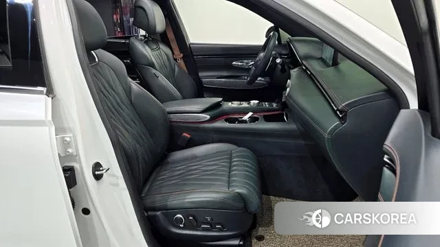 Genesis GV70 2022 Белый из Кореи, фото 3