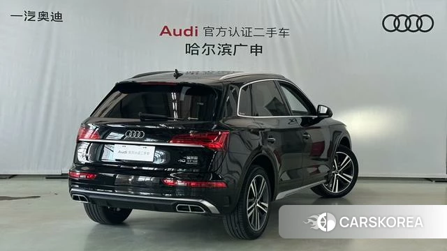 Audi Q5L 2022 Черный из Китая, фото 3