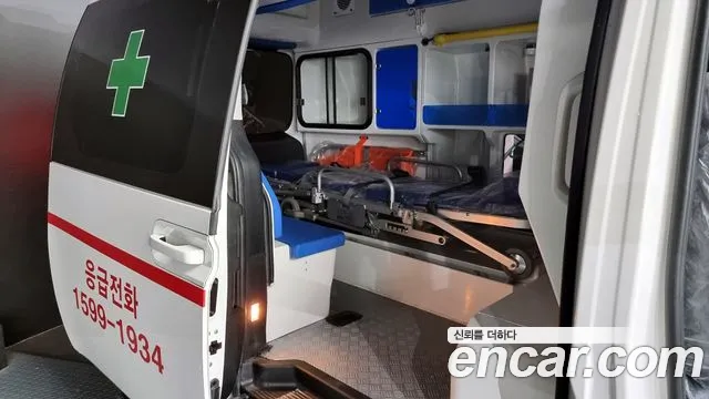 Hyundai Staria 2024 Белый из Кореи, фото 3