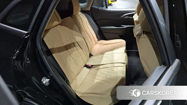 Chevrolet (GM Daewoo) Trax Crossover 2024 Черный из Кореи, фото 3