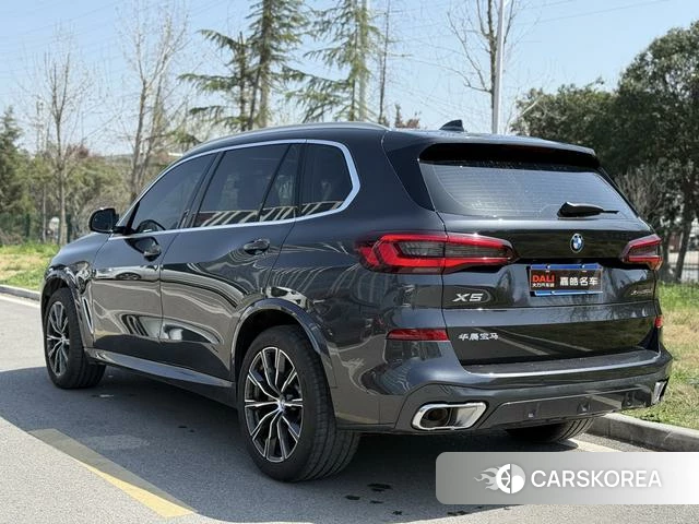 BMW X5 2022 Темно-серый из Китая, фото 3