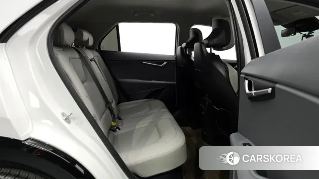 Kia Di Ol Nu Niro 2025 Белый из Кореи, фото 3