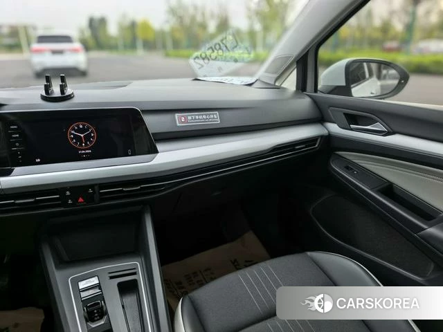 Volkswagen Golf 2021 Белый из Китая, фото 3