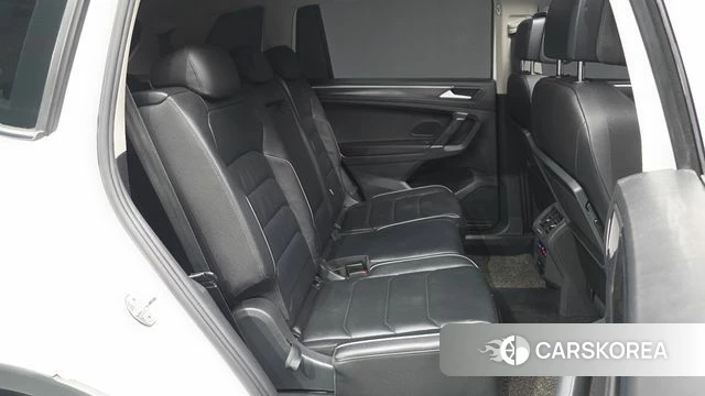 Volkswagen Tiguan Allspace 2020 Белый из Кореи, фото 3