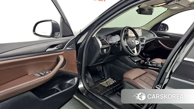 BMW X3 (G01) 2023 Серый из Кореи, фото 3