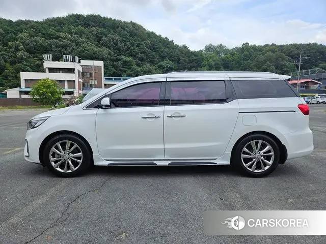 Kia The New Carnival 2019 Белый из Кореи, фото 3