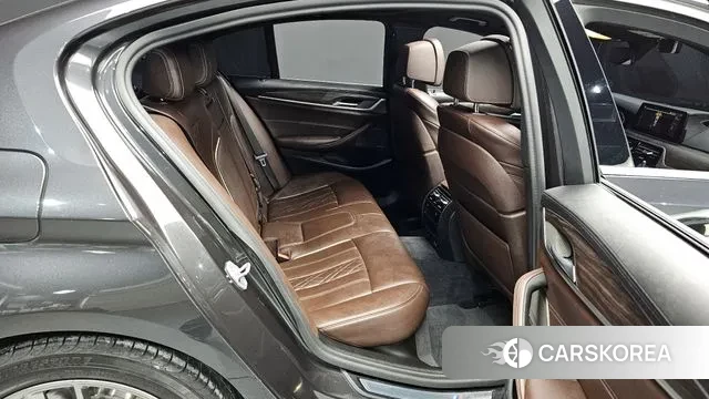 BMW 5 Series (G30) 2020 Серый из Кореи, фото 3