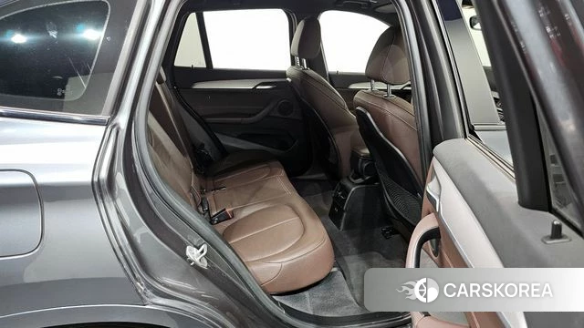 BMW X1 (F48) 2021 Серый из Кореи, фото 3
