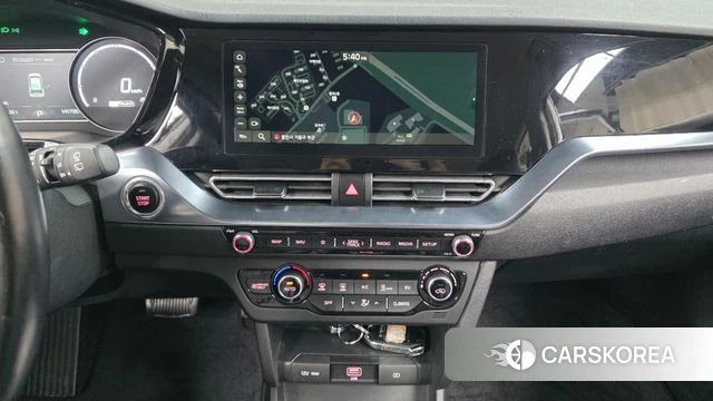 Kia Niro Plus 2022 Белый из Кореи, фото 3