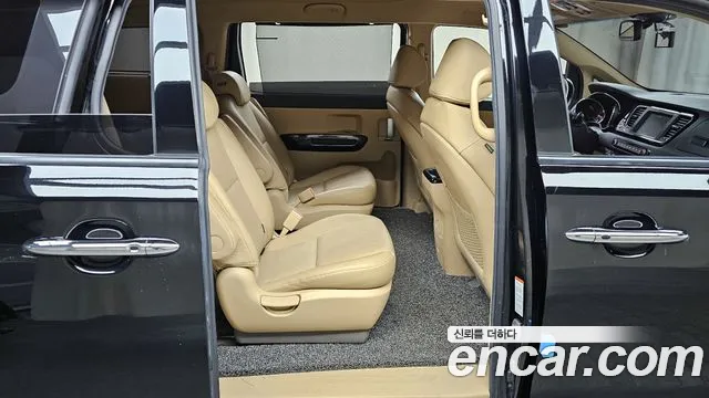 Kia The New Carnival 2019 Черный из Кореи, фото 3