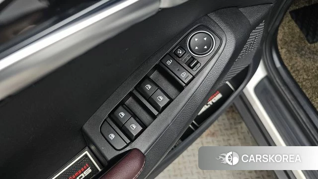 Kia Seltos 2019 Белый из Кореи, фото 3