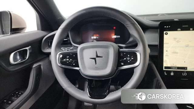Polestar Polestar 2 2023 Жемчужный цвет из Кореи, фото 3