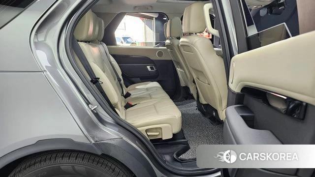 Land Rover Discovery 5 2018 Серый из Кореи, фото 3