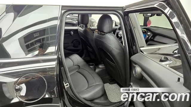 Mini Cooper 2020 Черный из Кореи, фото 3