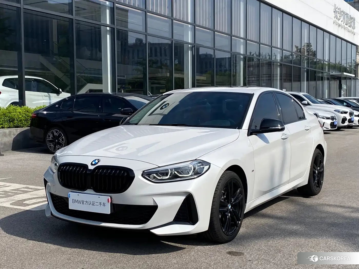BMW 1 series 2023 Белый из Китая, фото 3