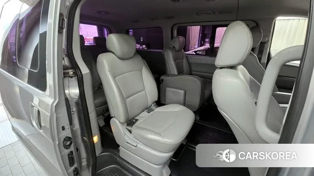 Hyundai The New Grand Starex 2018 Серебристо-серый из Кореи, фото 3