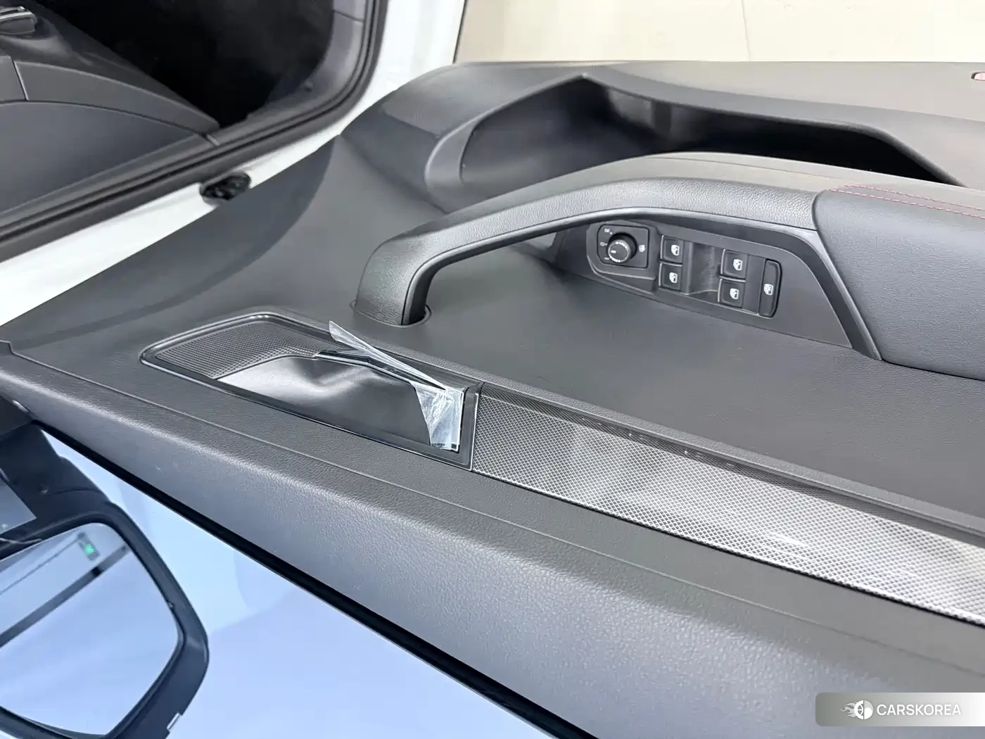 Skoda Krok 2024 Белый из Китая, фото 3