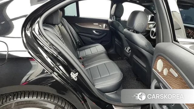 Mercedes-Benz E-Class W213 2022 Черный из Кореи, фото 3