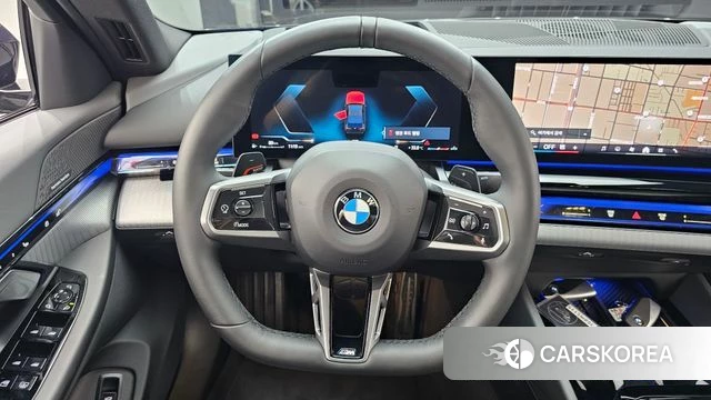 BMW 5 Series (G60) 2025 Черный из Кореи, фото 3